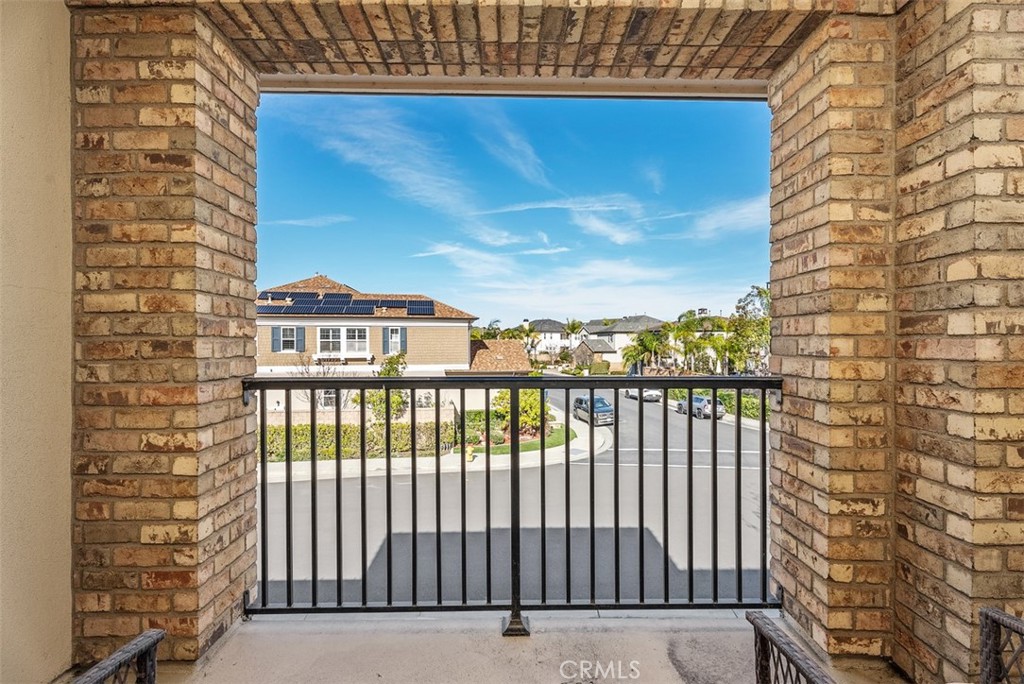 4692 Oceanridge Drive