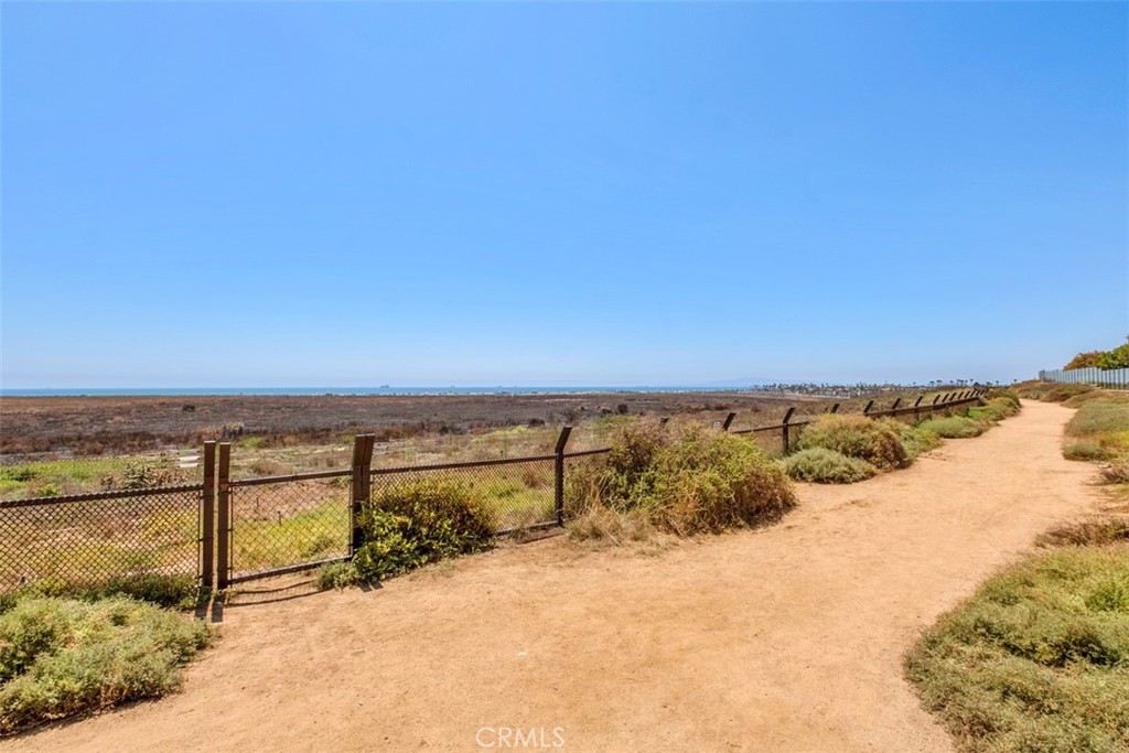 4692 Oceanridge Drive