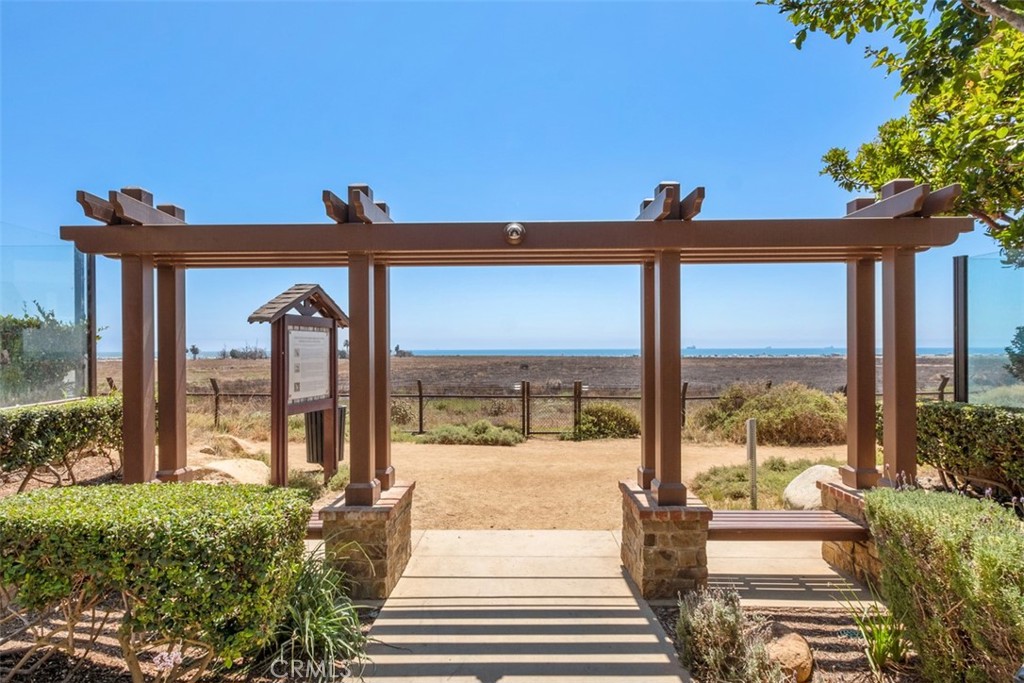 4692 Oceanridge Drive