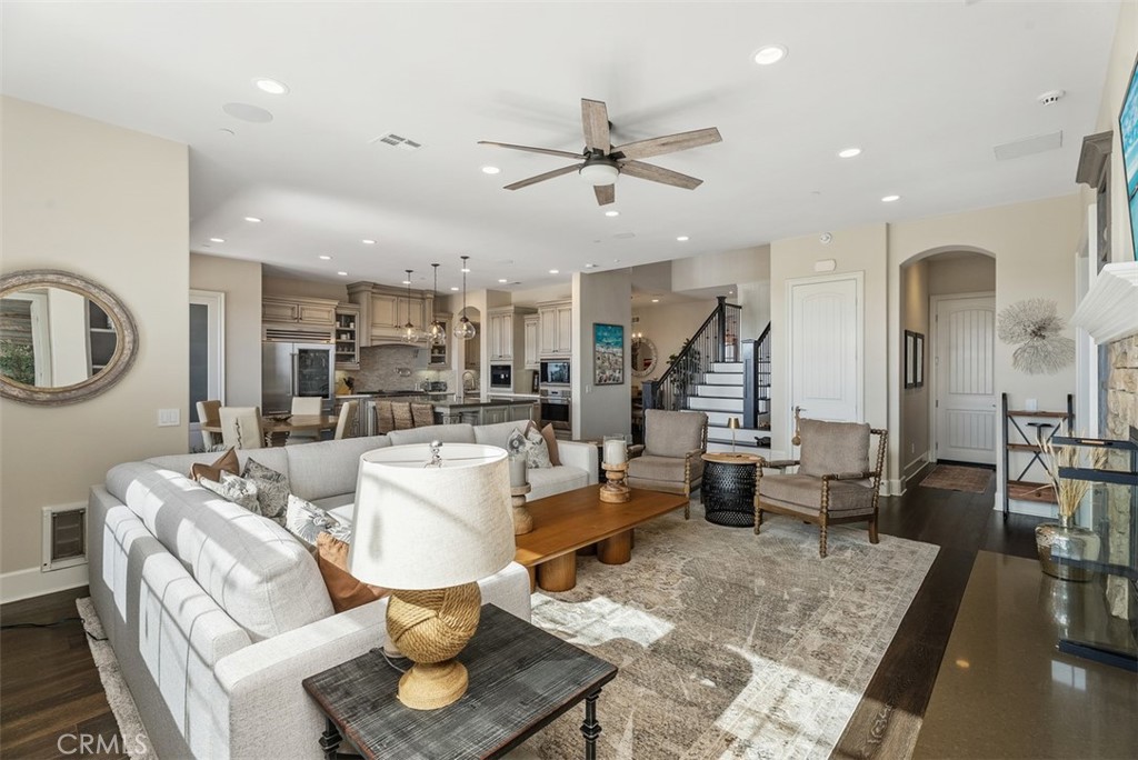 4692 Oceanridge Drive