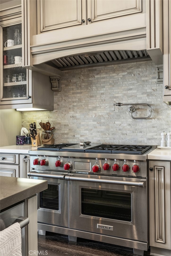 4692 Oceanridge Drive