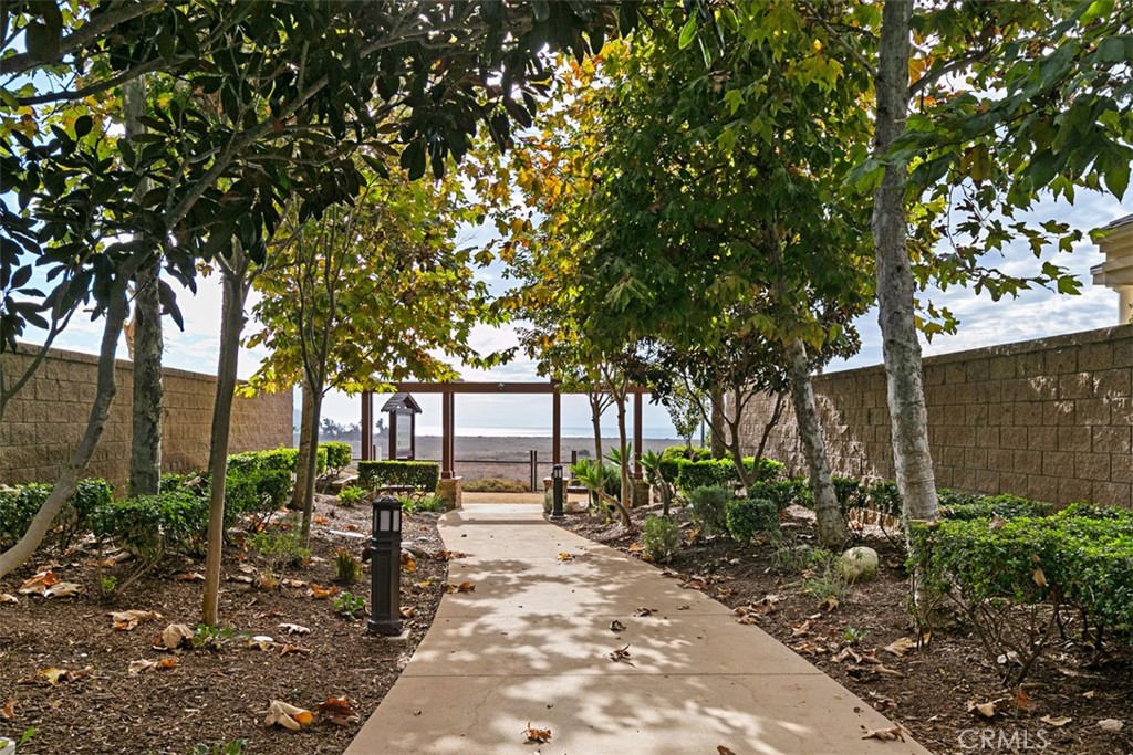 4692 Oceanridge Drive