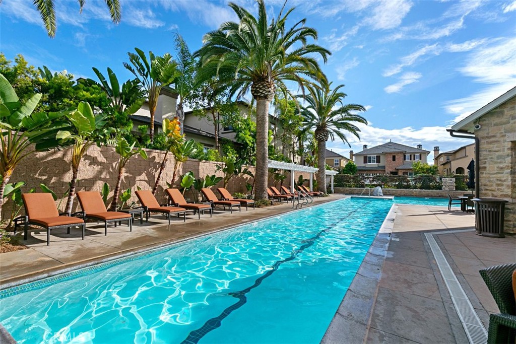 4692 Oceanridge Drive