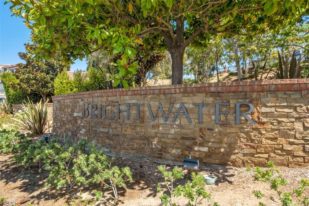 4692 Oceanridge Drive
