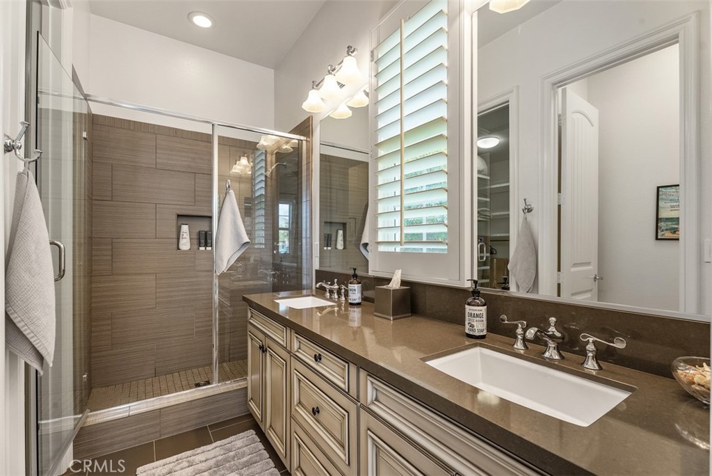 4692 Oceanridge Drive