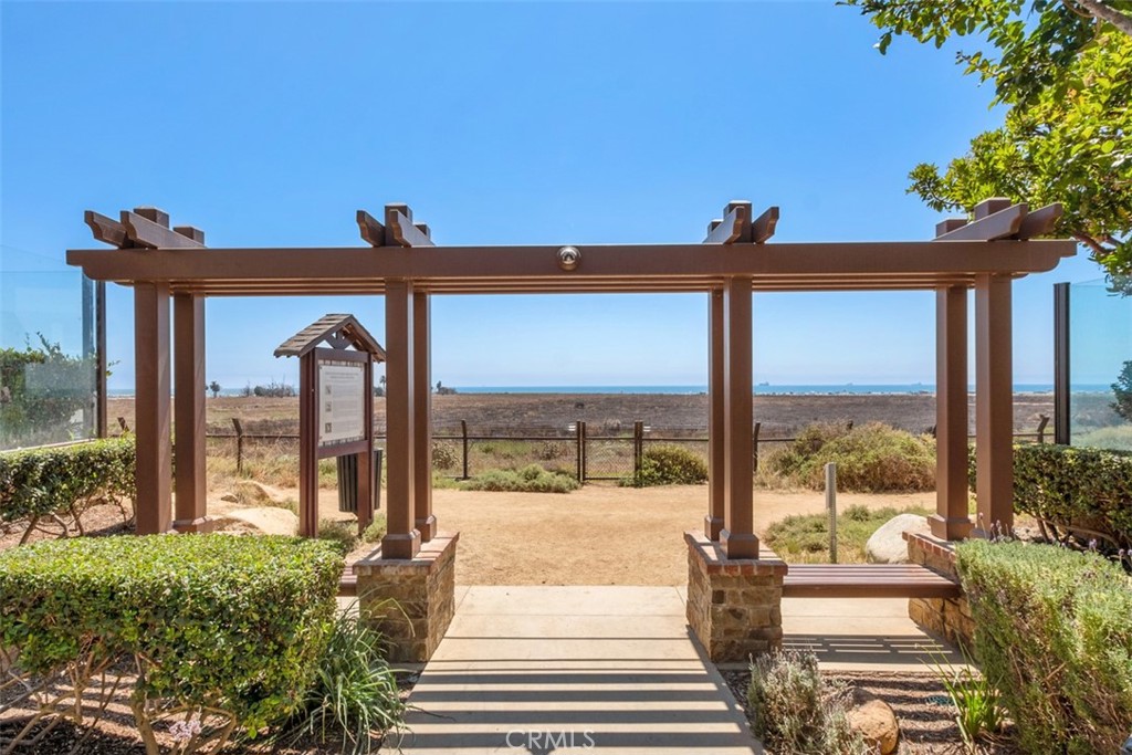4692 Oceanridge Drive