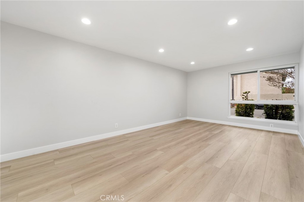 9374 Fleetwood Street