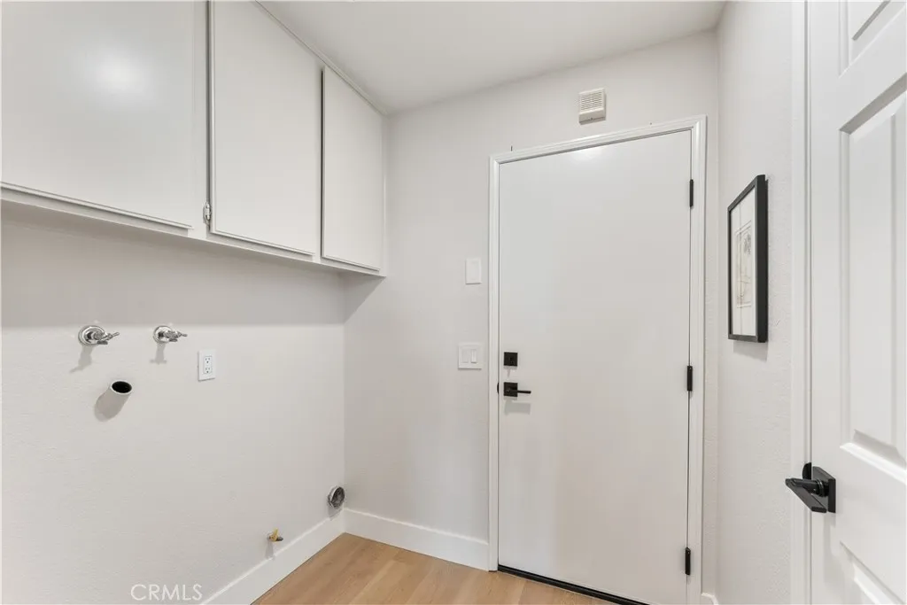 27 Feldspar Way