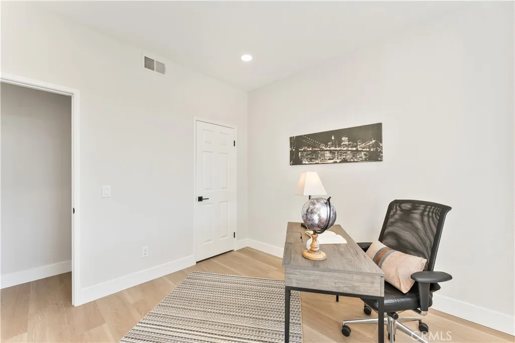 27 Feldspar Way
