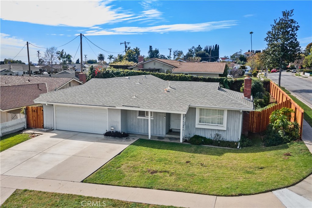 1221 N Orange