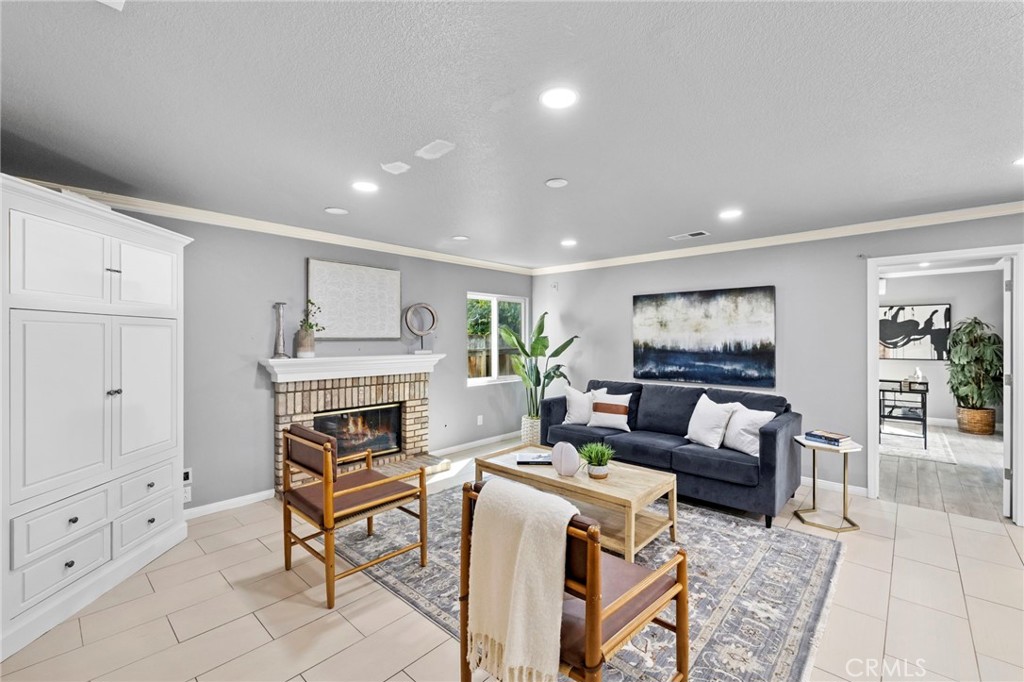 74 Linhaven