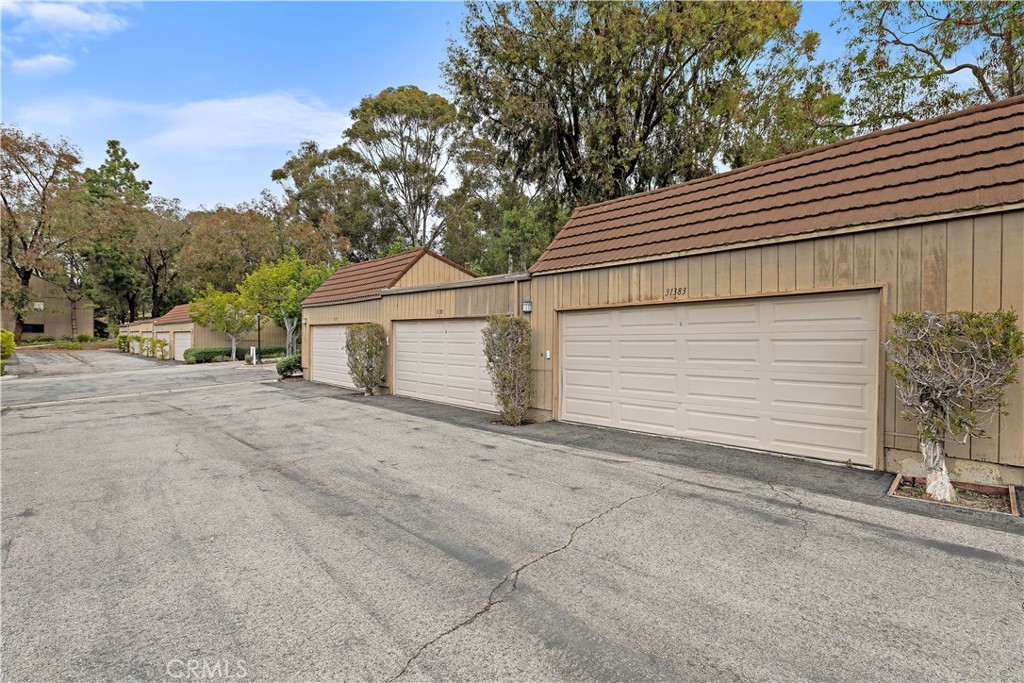 31383 E Nine Dr #64B