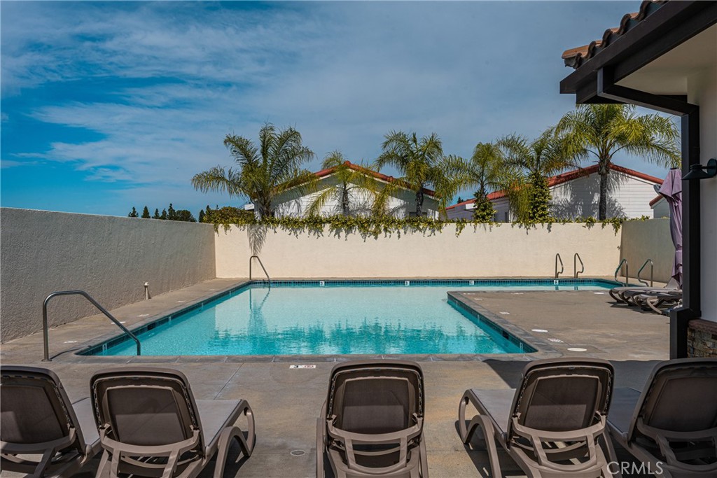 23301 Ridge Route Dr 56