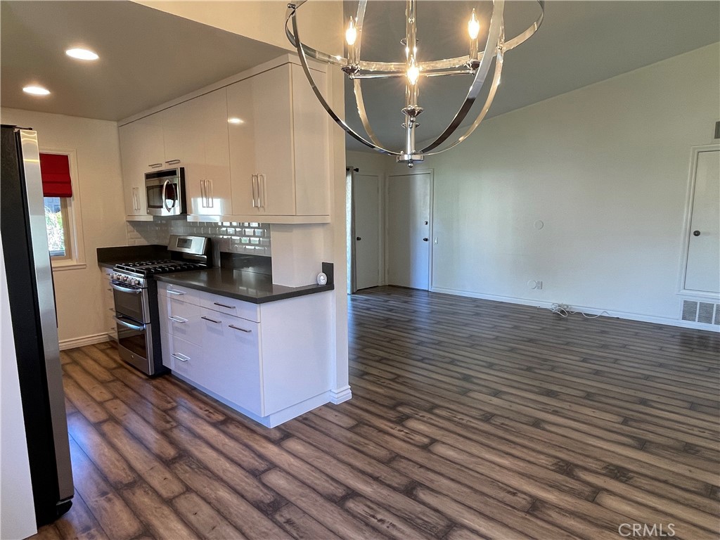 25869 Marguerite 204