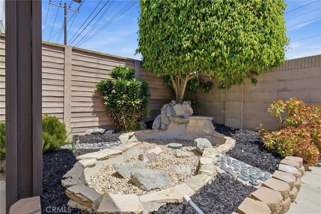 19562 Aragon Circle