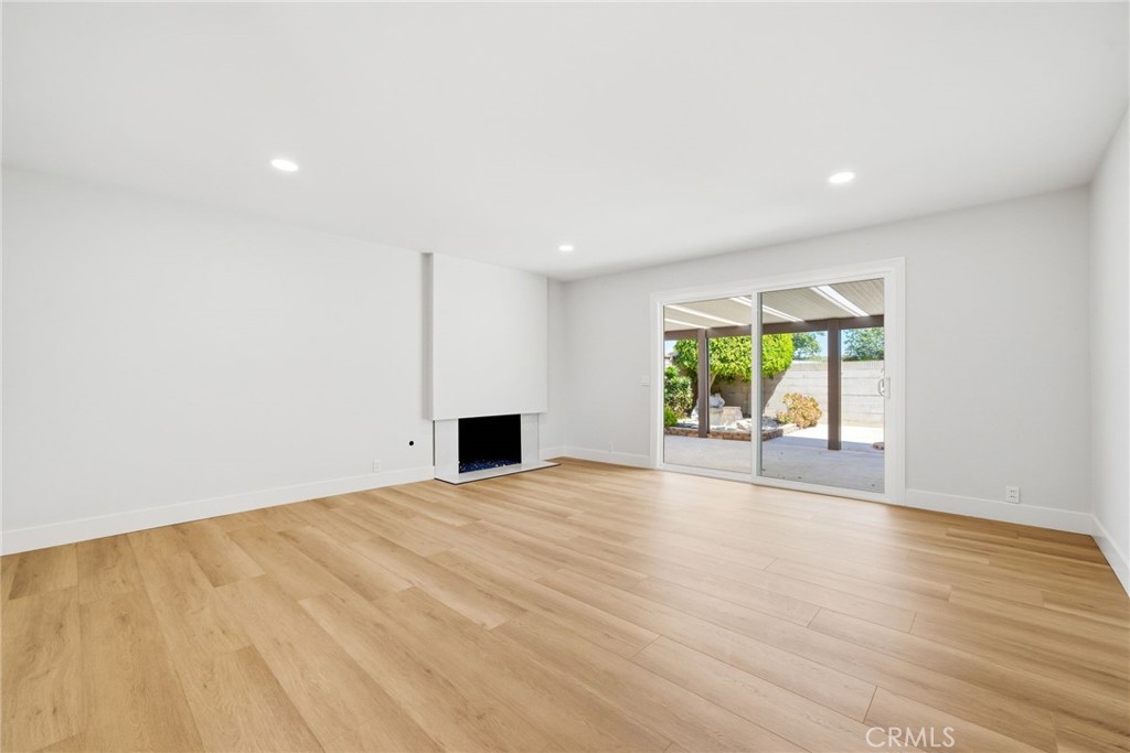 19562 Aragon Circle