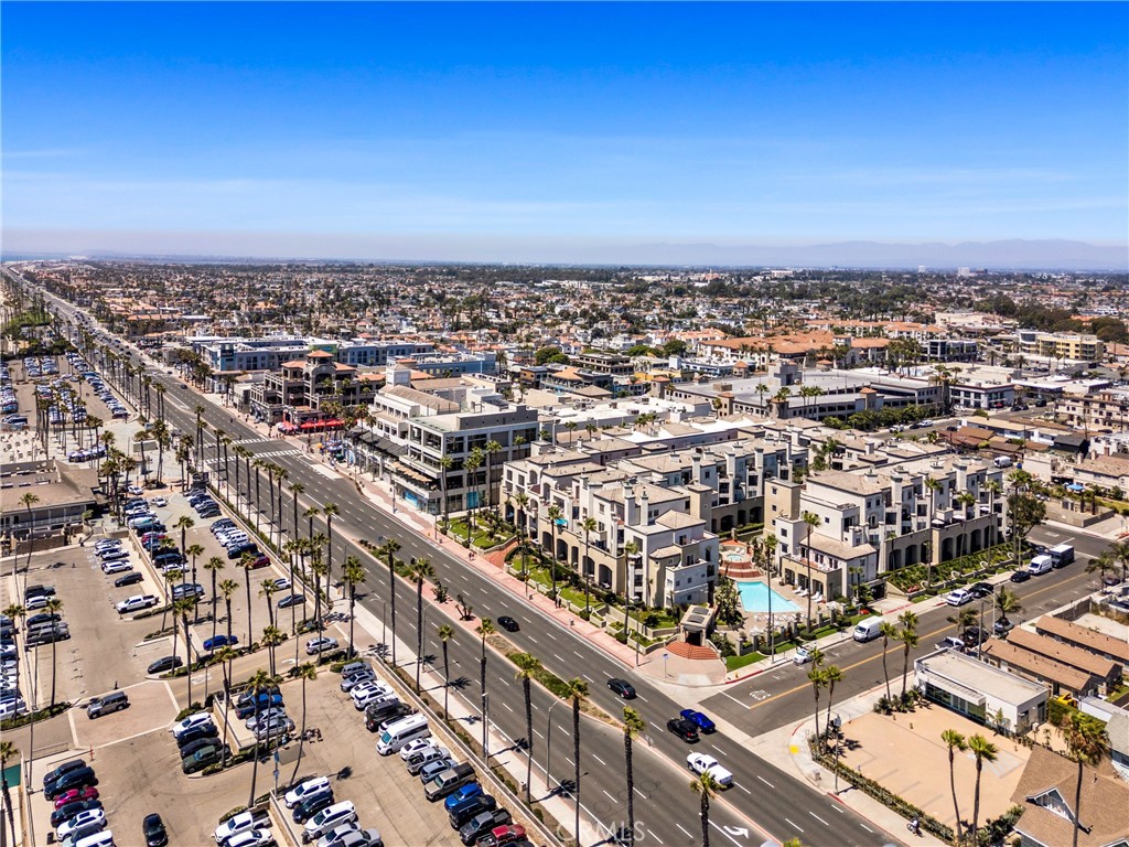 19562 Aragon Circle