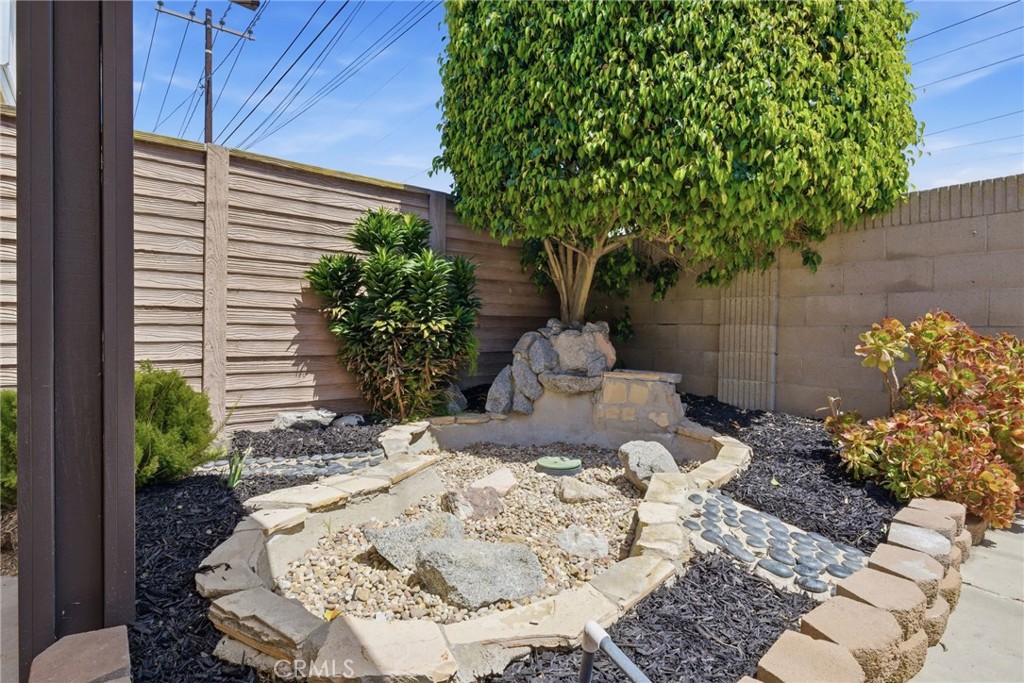 19562 Aragon Circle