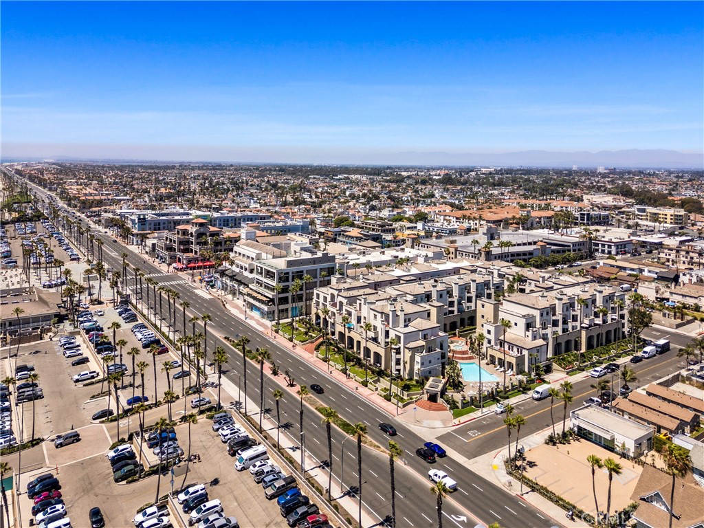 19562 Aragon Circle