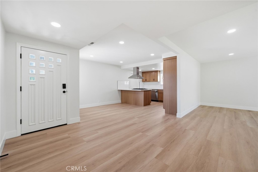 19562 Aragon Circle