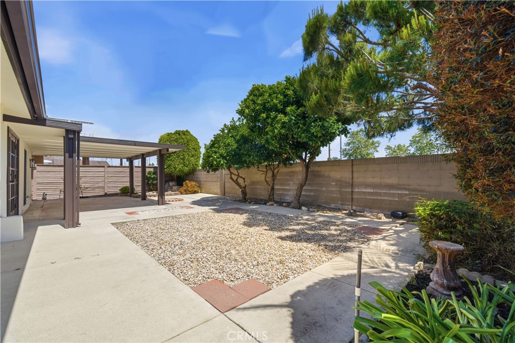 19562 Aragon Circle