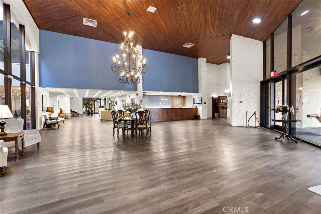 24055 Paseo Del Lago