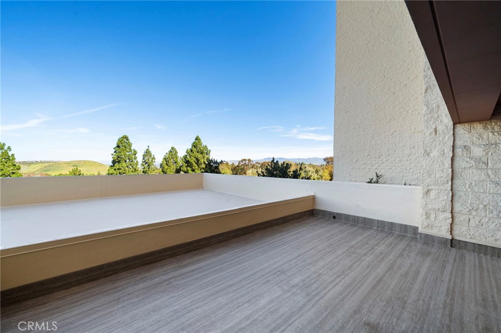 24055 Paseo Del Lago