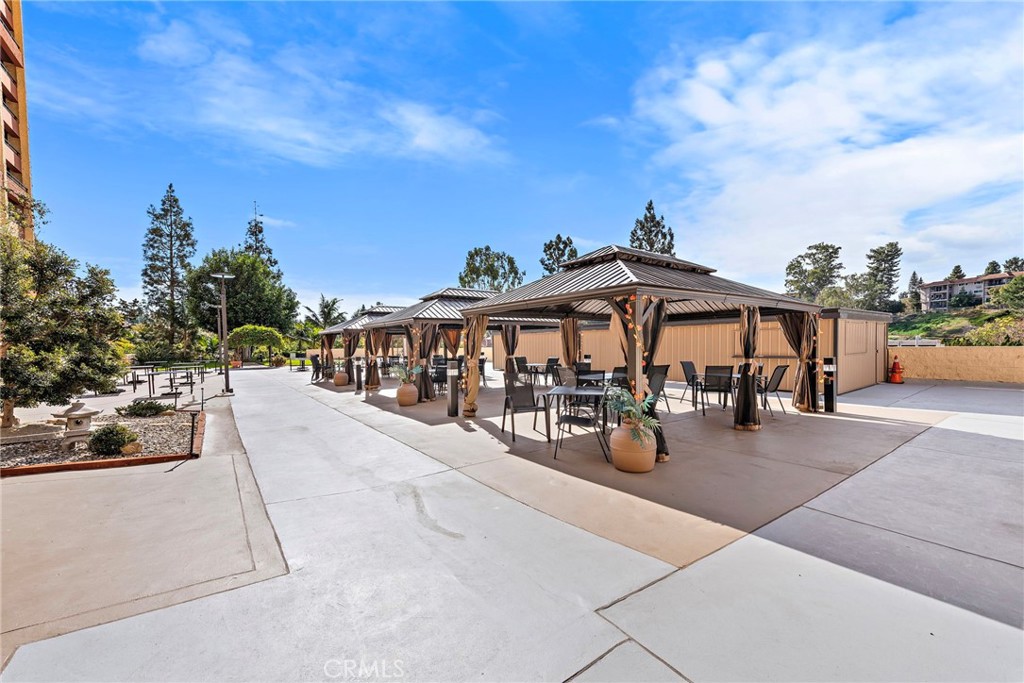 24055 Paseo Del Lago
