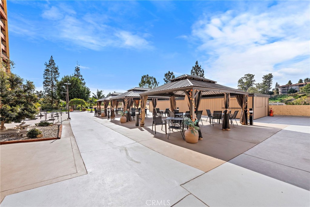 24055 Paseo Del Lago