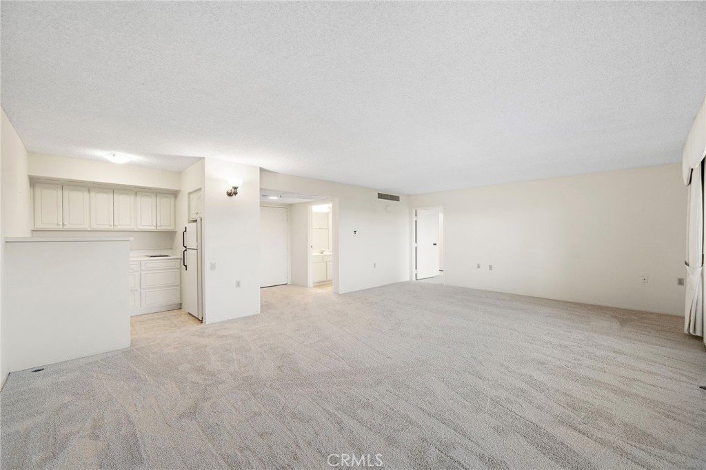 24055 Paseo Del Lago