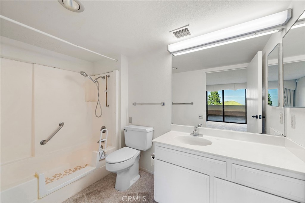 24055 Paseo Del Lago