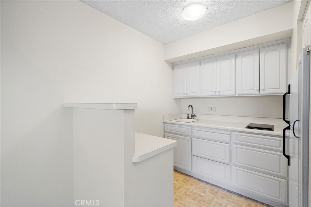 24055 Paseo Del Lago