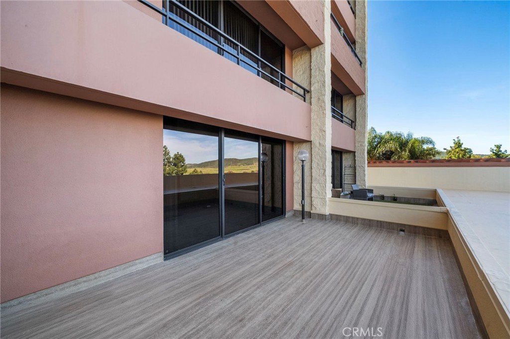 24055 Paseo Del Lago