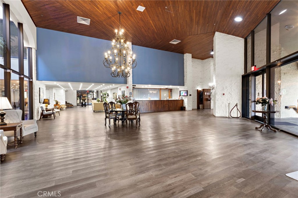 24055 Paseo Del Lago