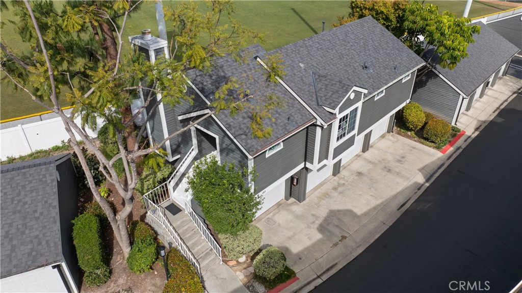 2330 vangurad Way L101