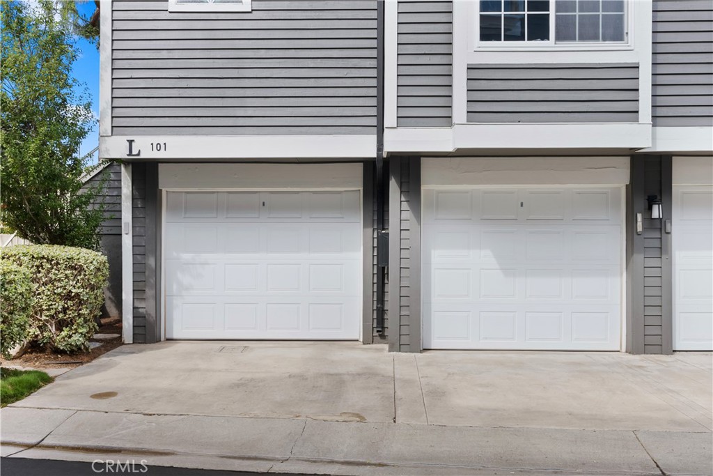 2330 vangurad Way L101
