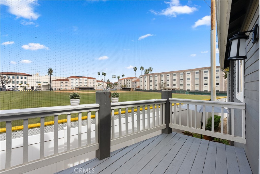 2330 vangurad Way L101