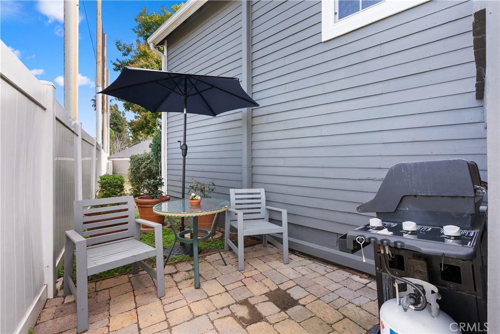 2330 vangurad Way L101