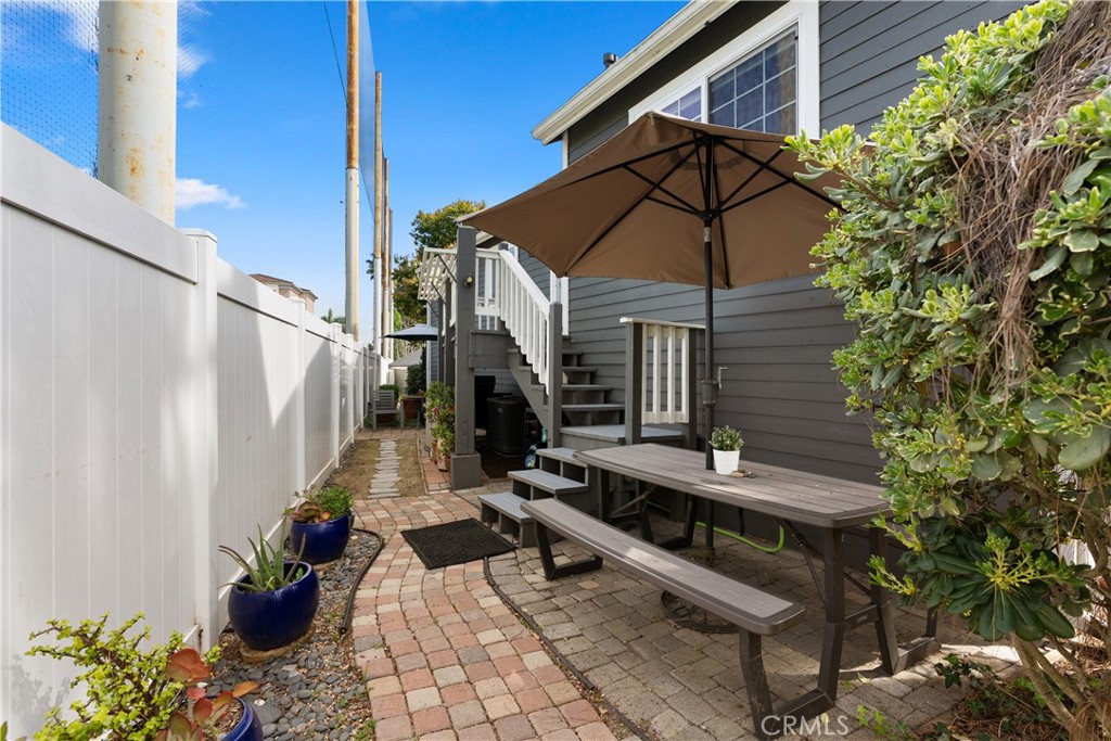 2330 vangurad Way L101