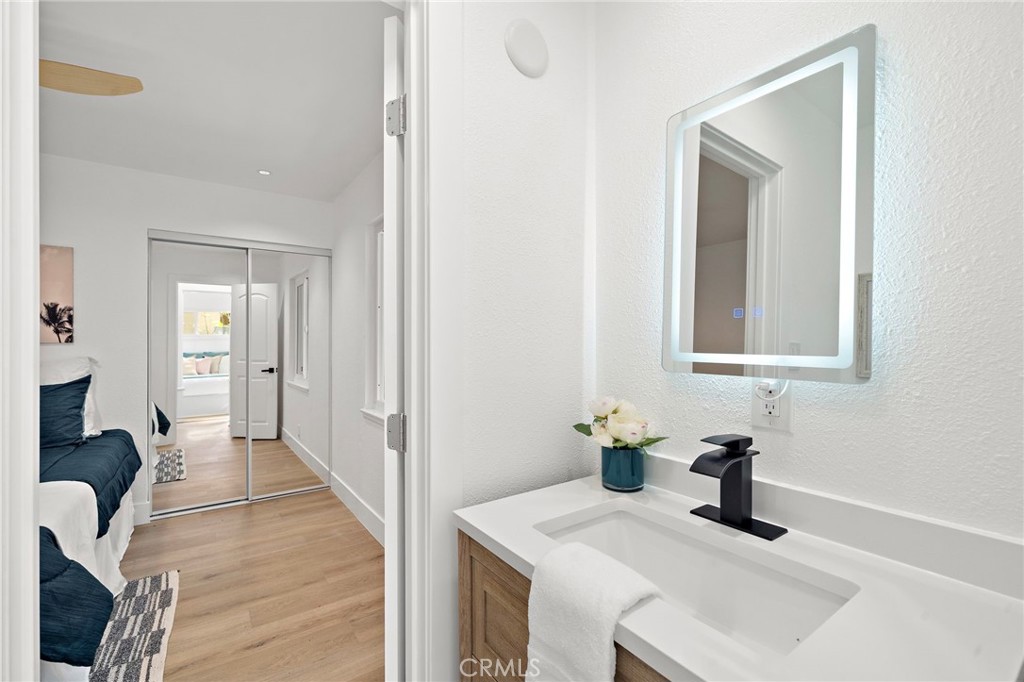 1410 W Camden Place