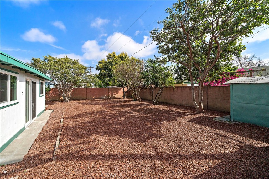 1410 W Camden Place