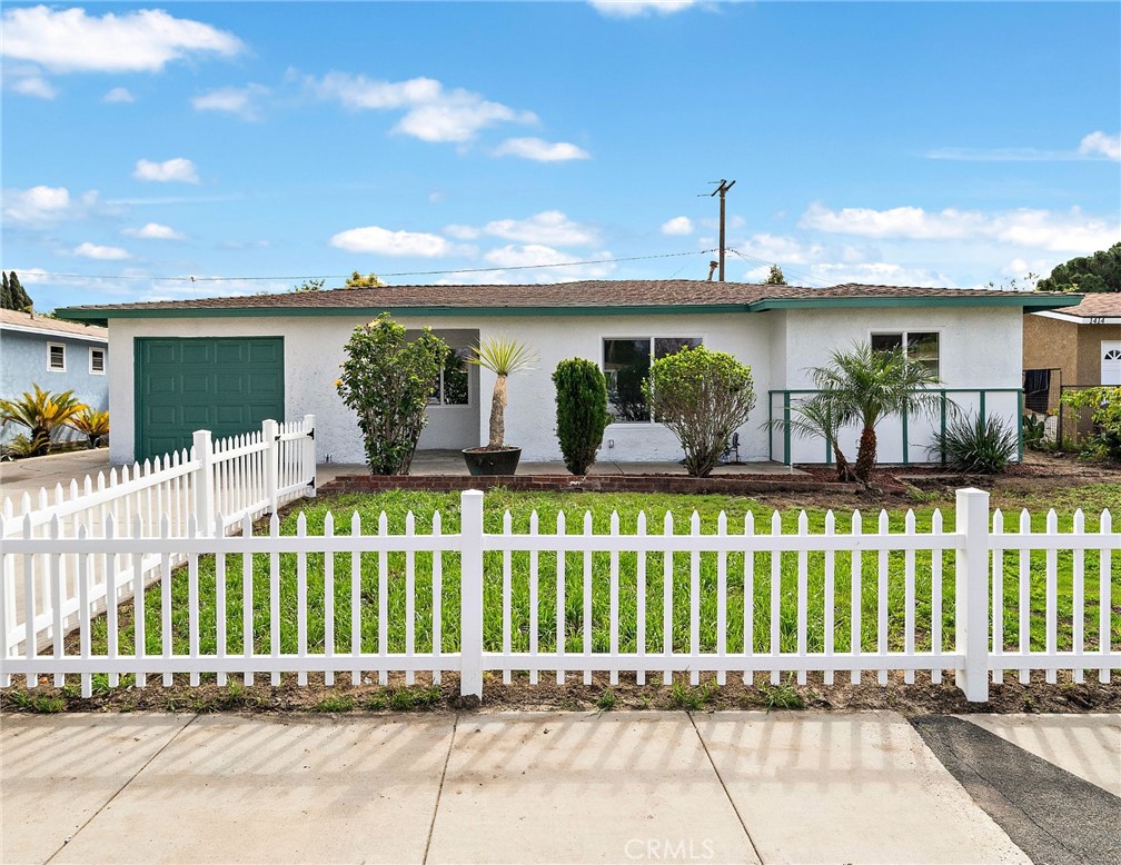 1410 W Camden Place