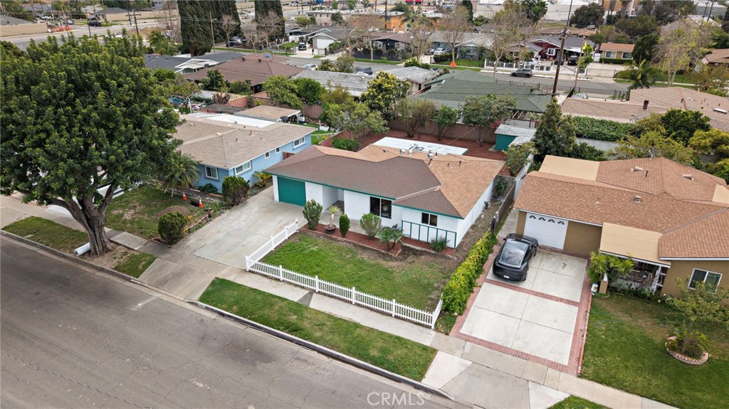 1410 W Camden Place