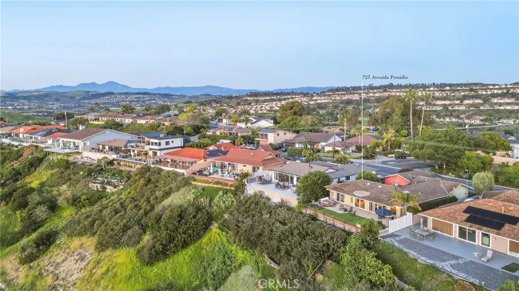 723 Avenida Presidio