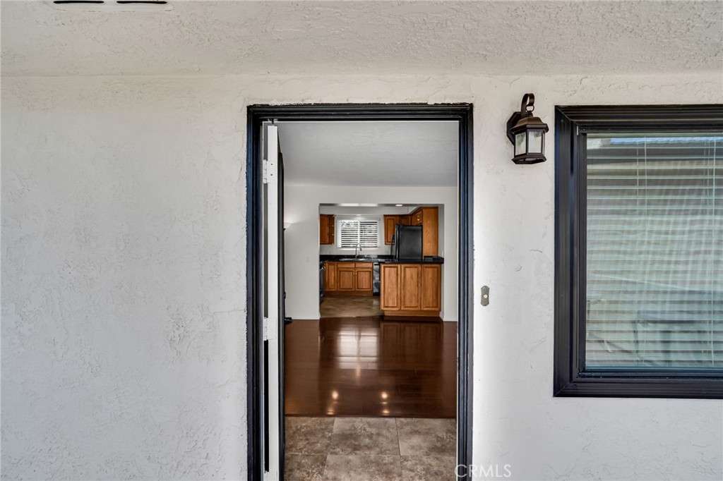 185 Costa Mesa Street B