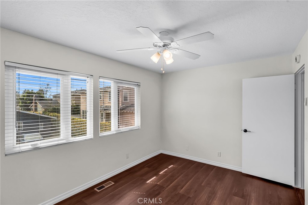 185 Costa Mesa Street B