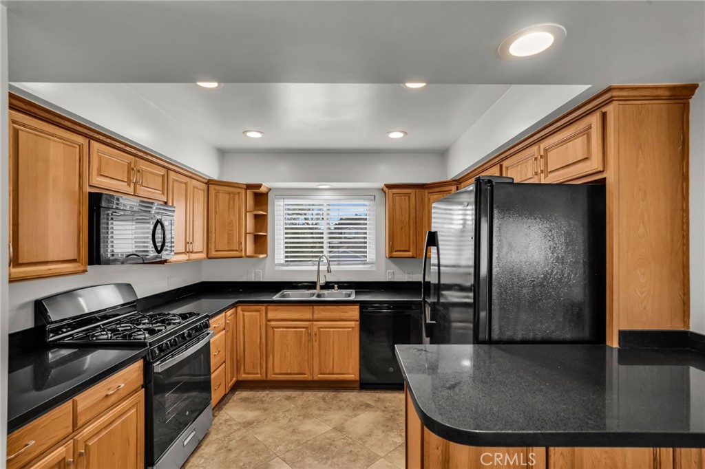 185 Costa Mesa Street B