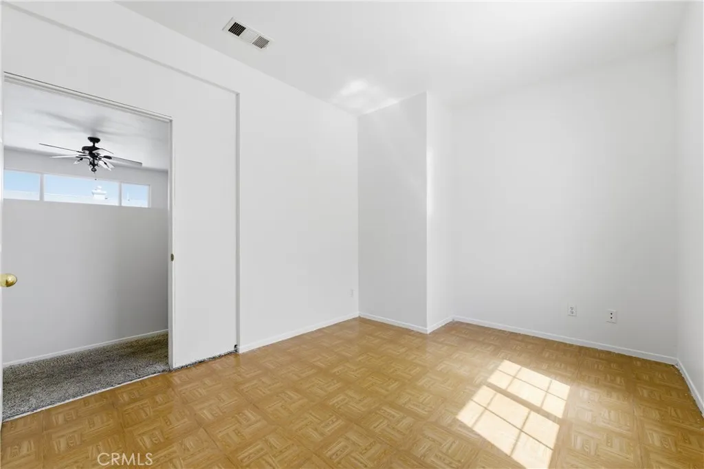 1555 Sutherland