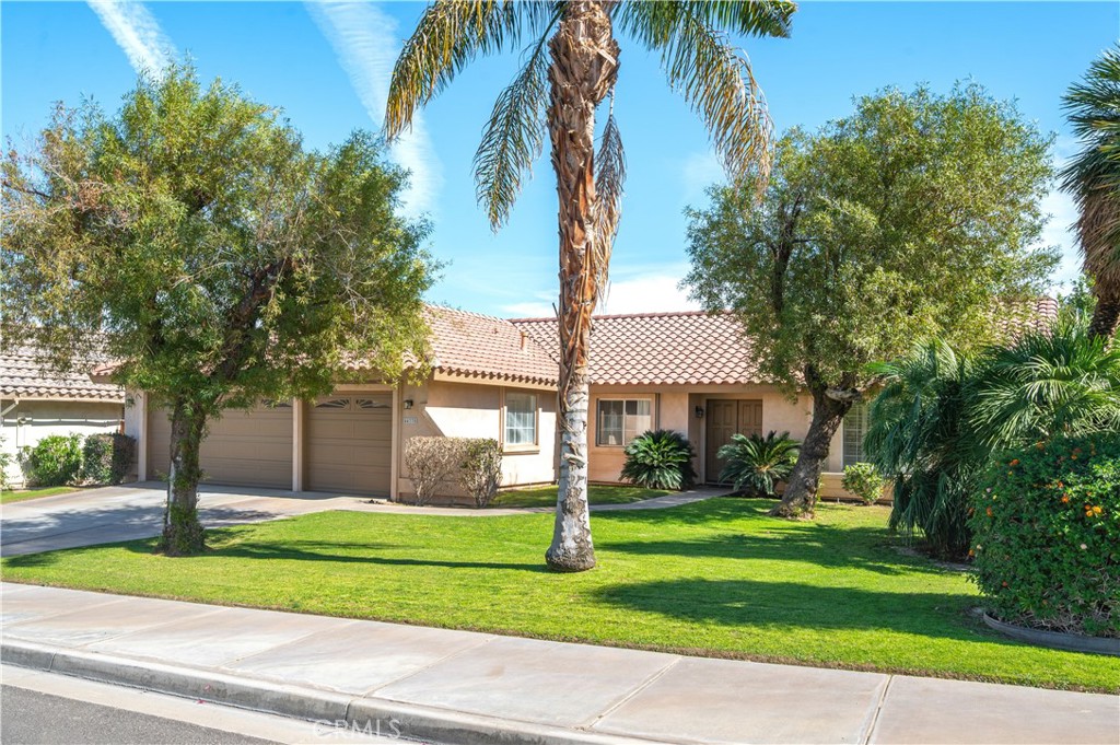 44370 Buttercup Lane