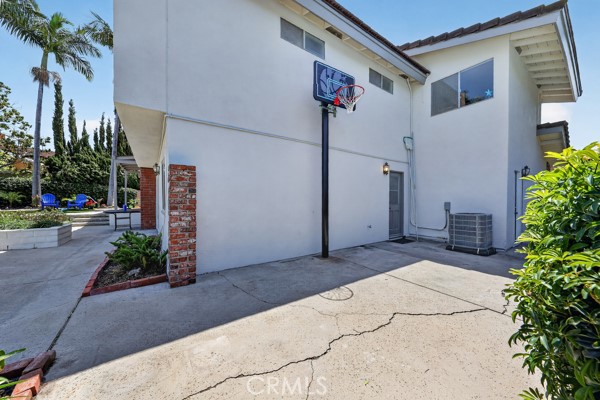 1630 1630 Salmon River
